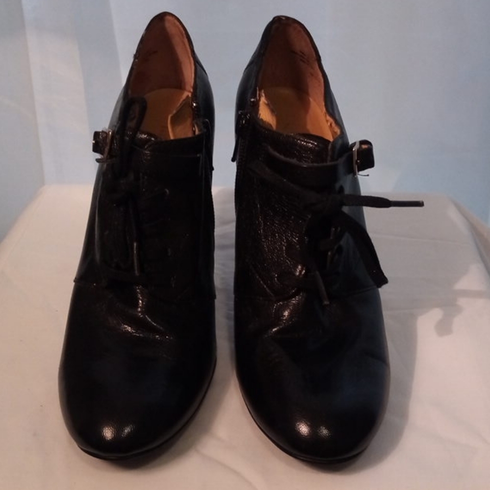 2/40Booties leather